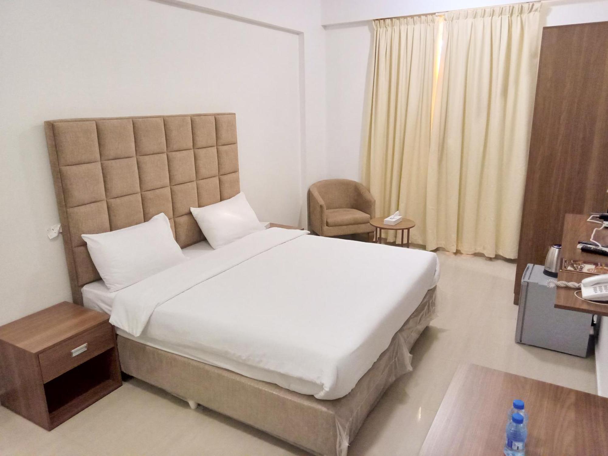 Hotel Taj Al Arab Al-Burajmi Zewnętrze zdjęcie
